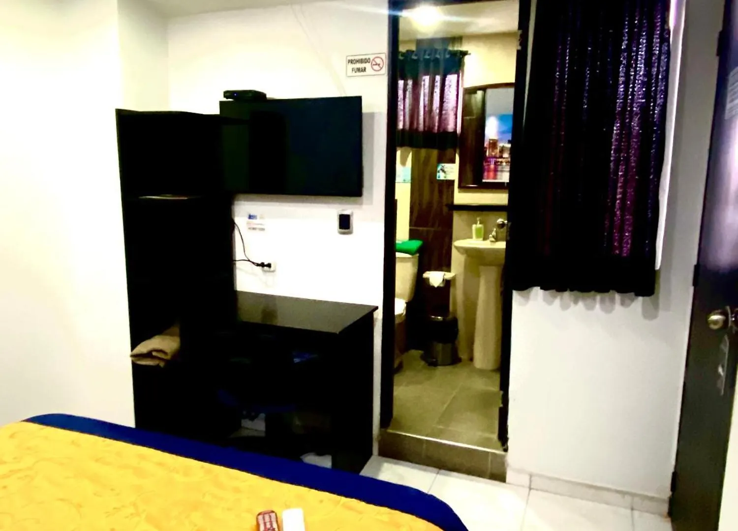 Hotel Casa Modelia Bogotá Alojamento de Acomodação e Pequeno-almoço